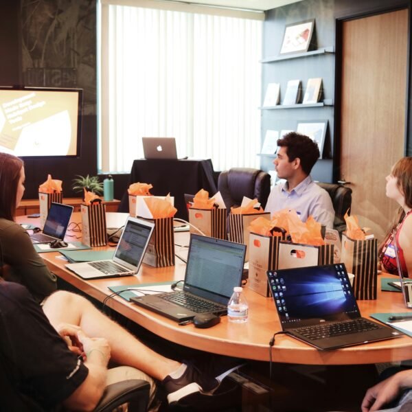 How sales route planning software helps field teams win back hours every week