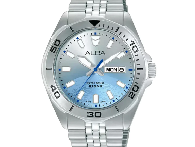 The Alba Active Watch: Your Durable and Reliable Weekend Adventure Companion