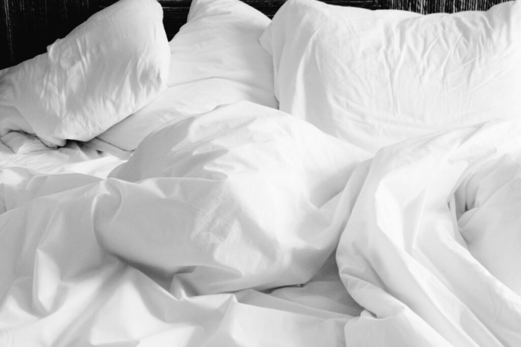 Why Pakistani Consumers Are Choosing Velvet Bedsheets – Market Trends and Consumer Insights 2026